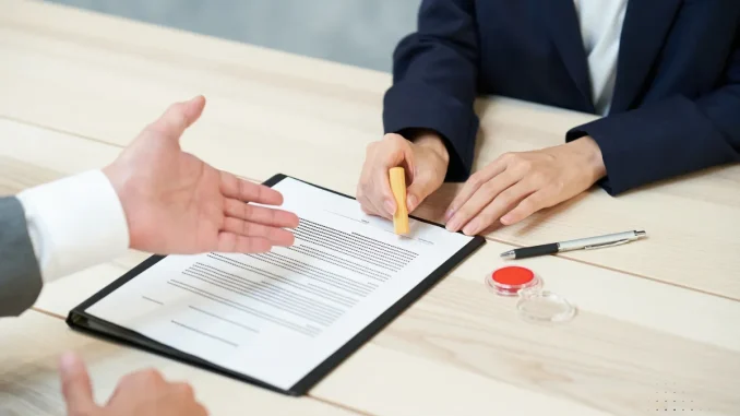 vertrag-automatisch-verlaengert-rechte-pruefen